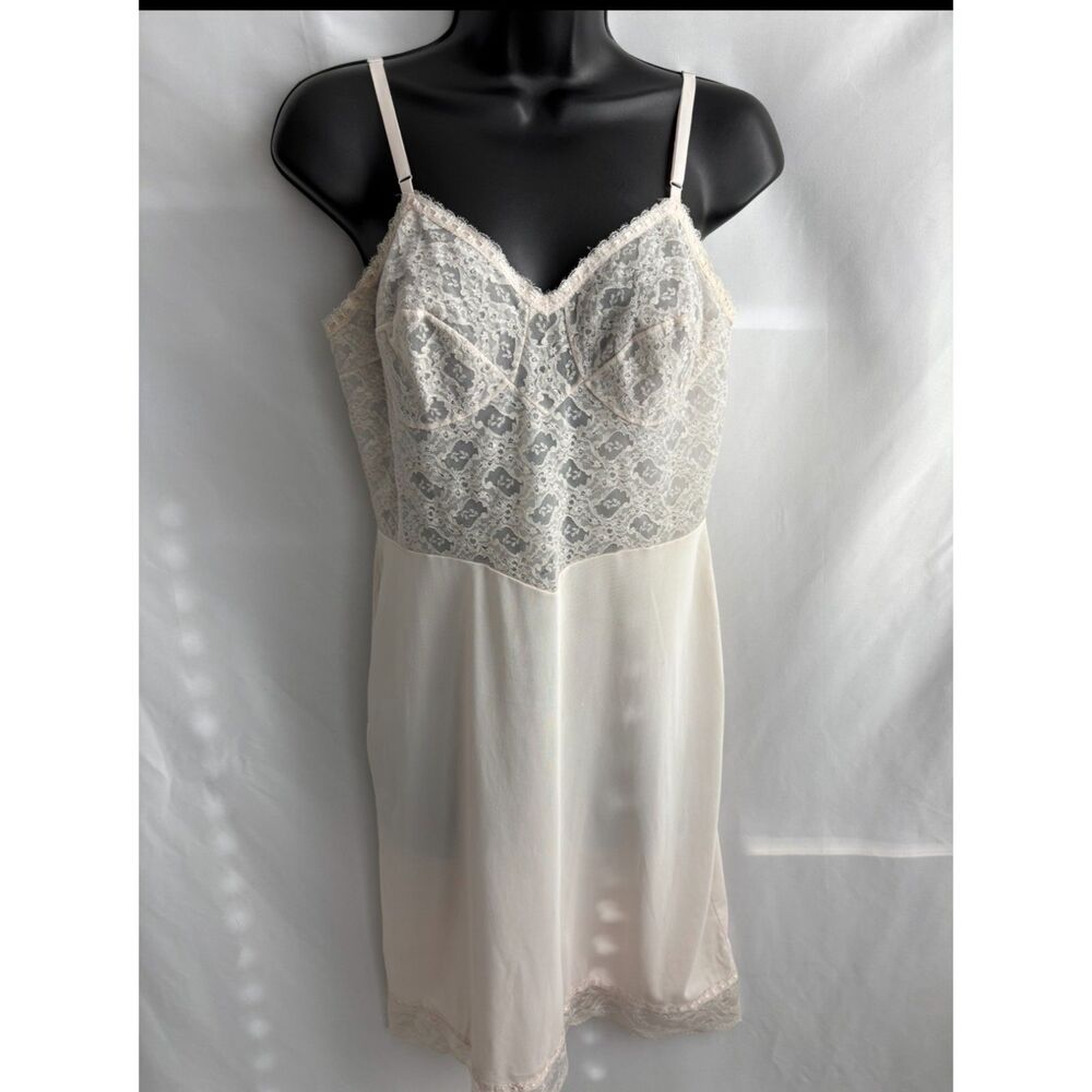 Vintage Legacies Blush Pink Nightgown Sexy Retro Victorian sz M Lace Trim Dress